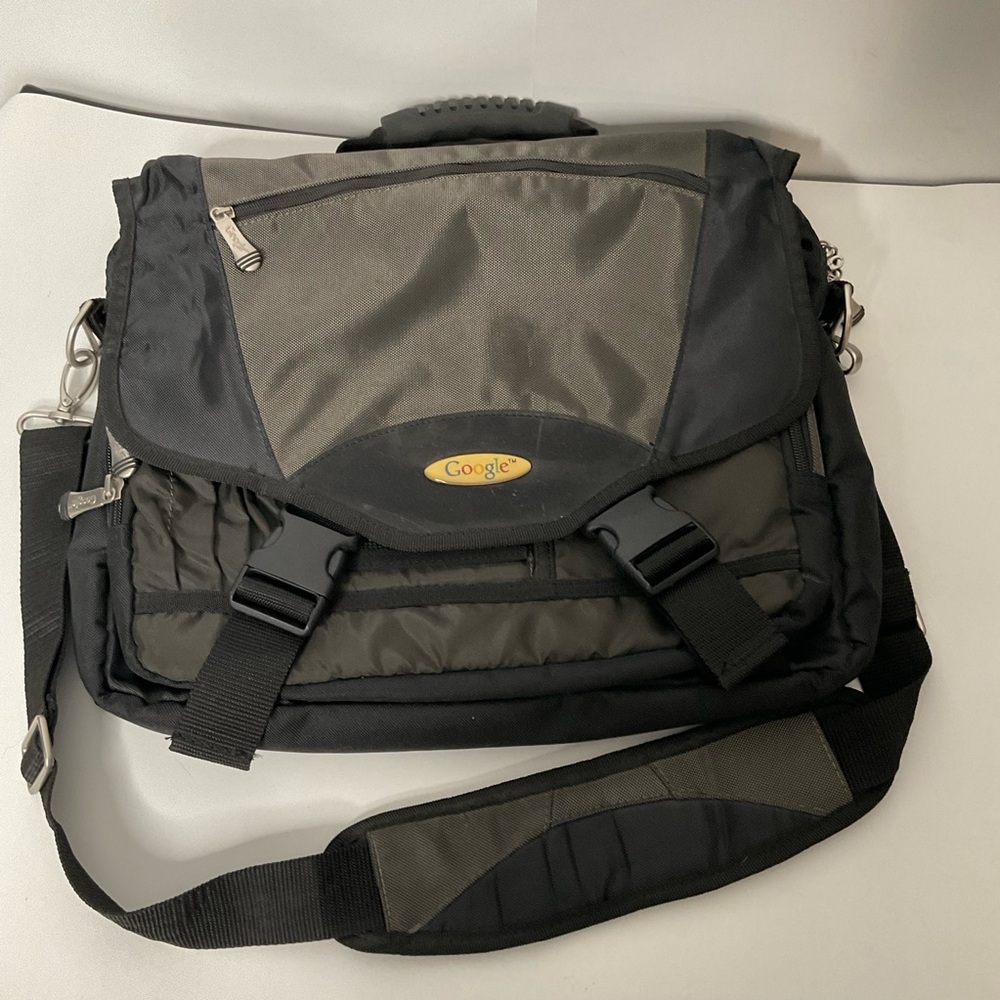 Google Adjustable Strap Multiple Compartment Corp… - image 5